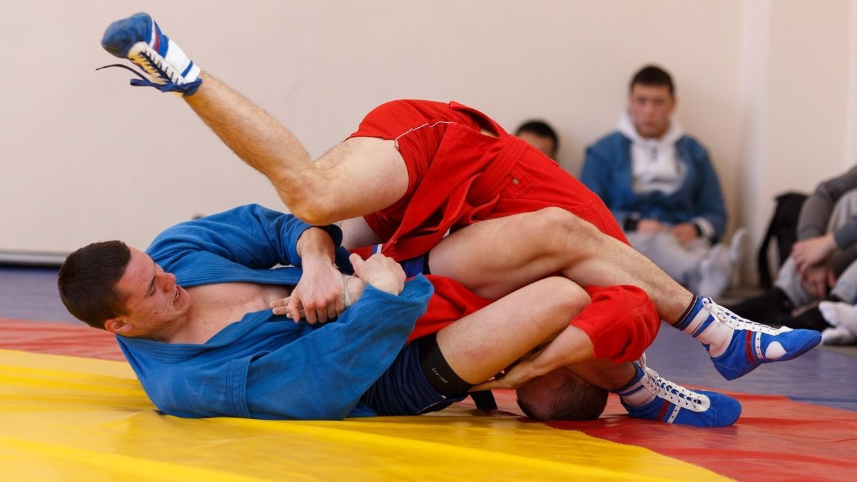 Первенство ВС РФ по самбо стартует в Омске