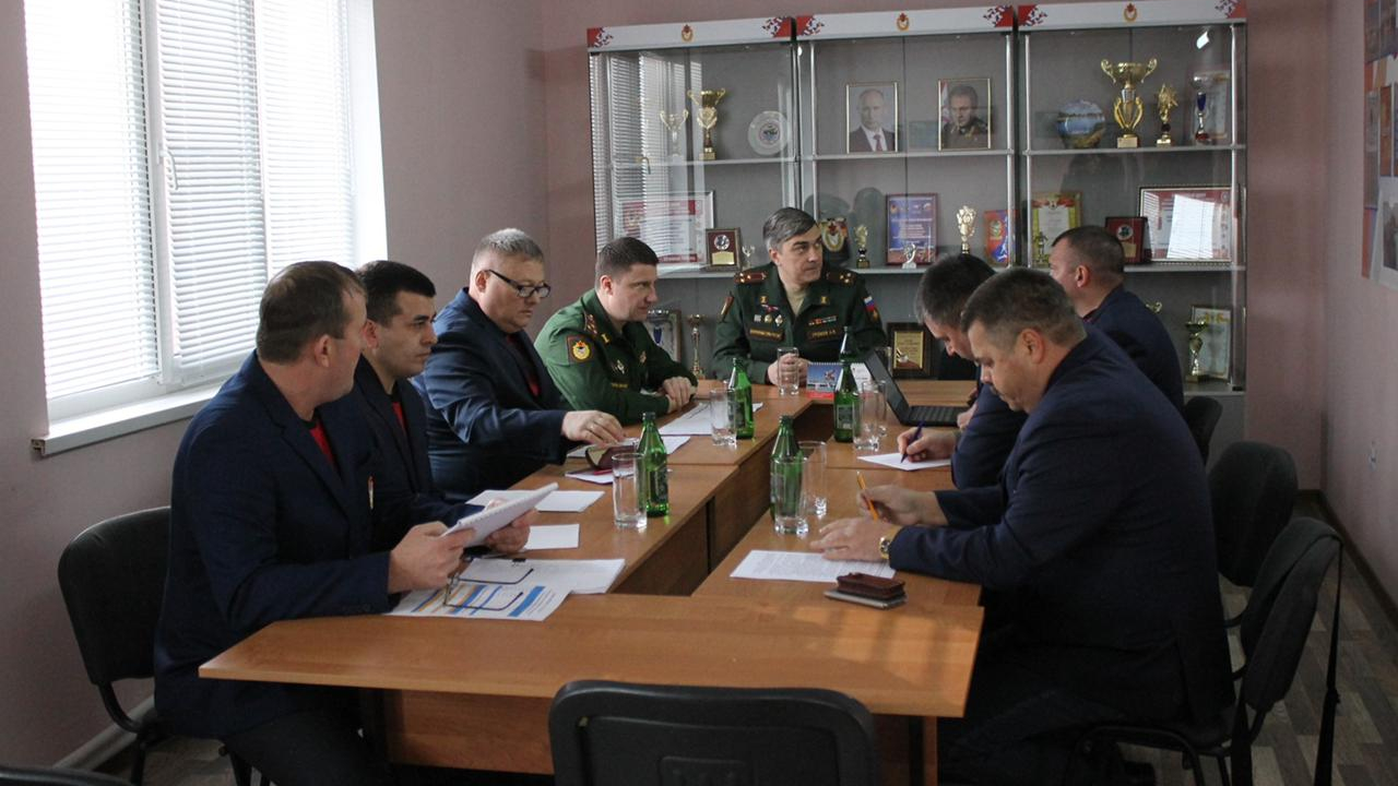 Начальник армейского Клуба полковник Артем Громов посетил с рабочим визитом спортивный центр ЦСКА (МиФП г. Астрахань)