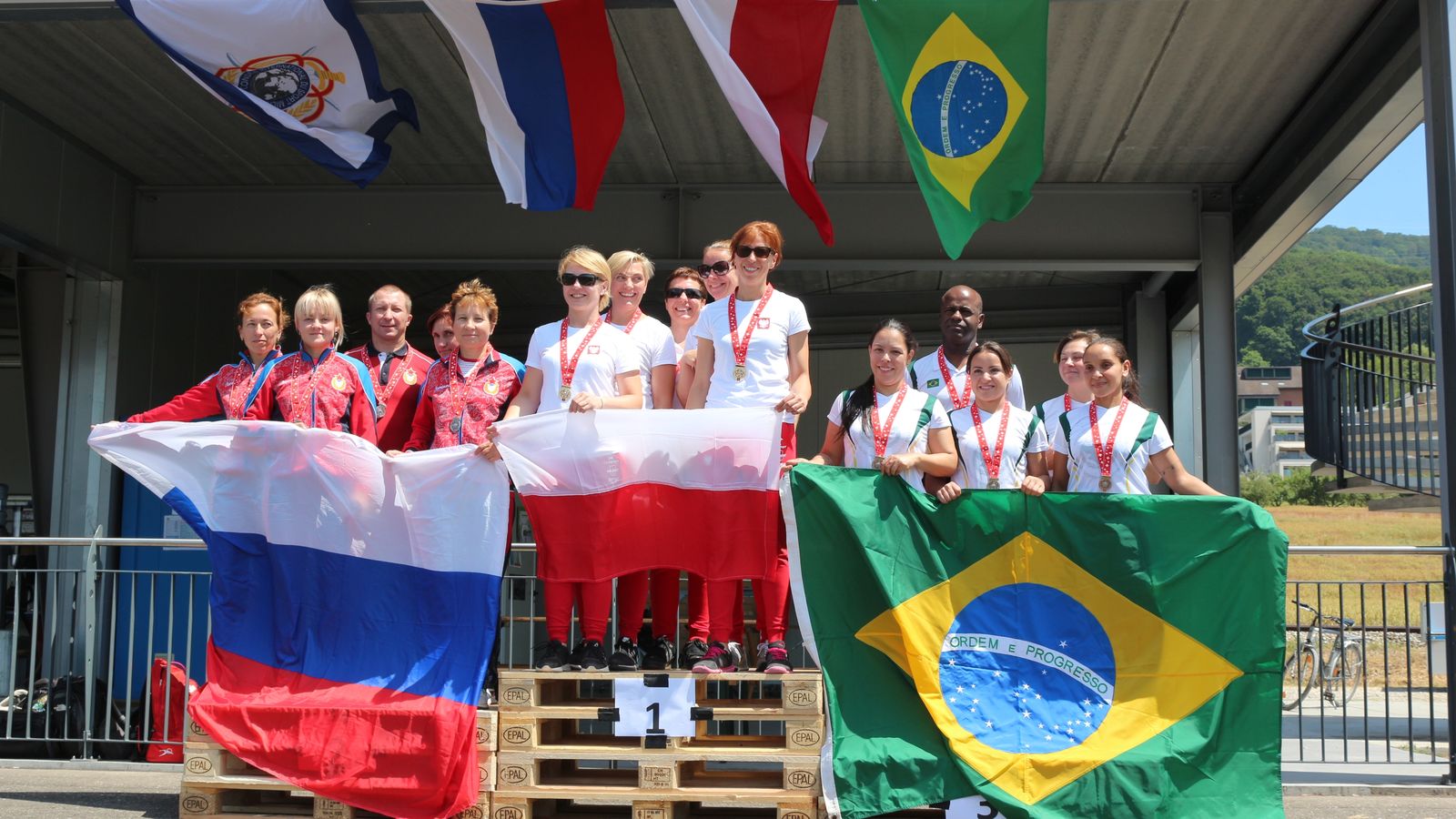Женская сборная ВС РФ стала серебряным призером регионального чемпионата CISM по парашютному спорту