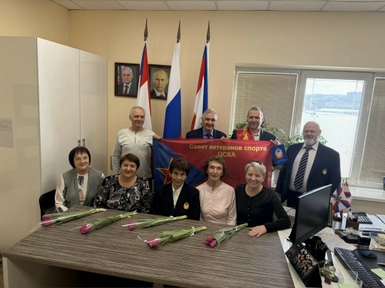 Женщин-ветеранов спорта ЦСКА Севастополь поздравили с 8 марта