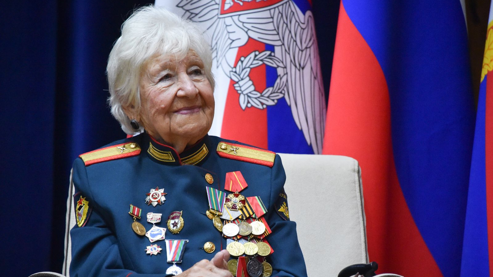 101 ГОД СЕГОДНЯ ОТМЕЧАЕТ ВЕТЕРАН ЦСКА ЛЮДМИЛА СМИРНОВА