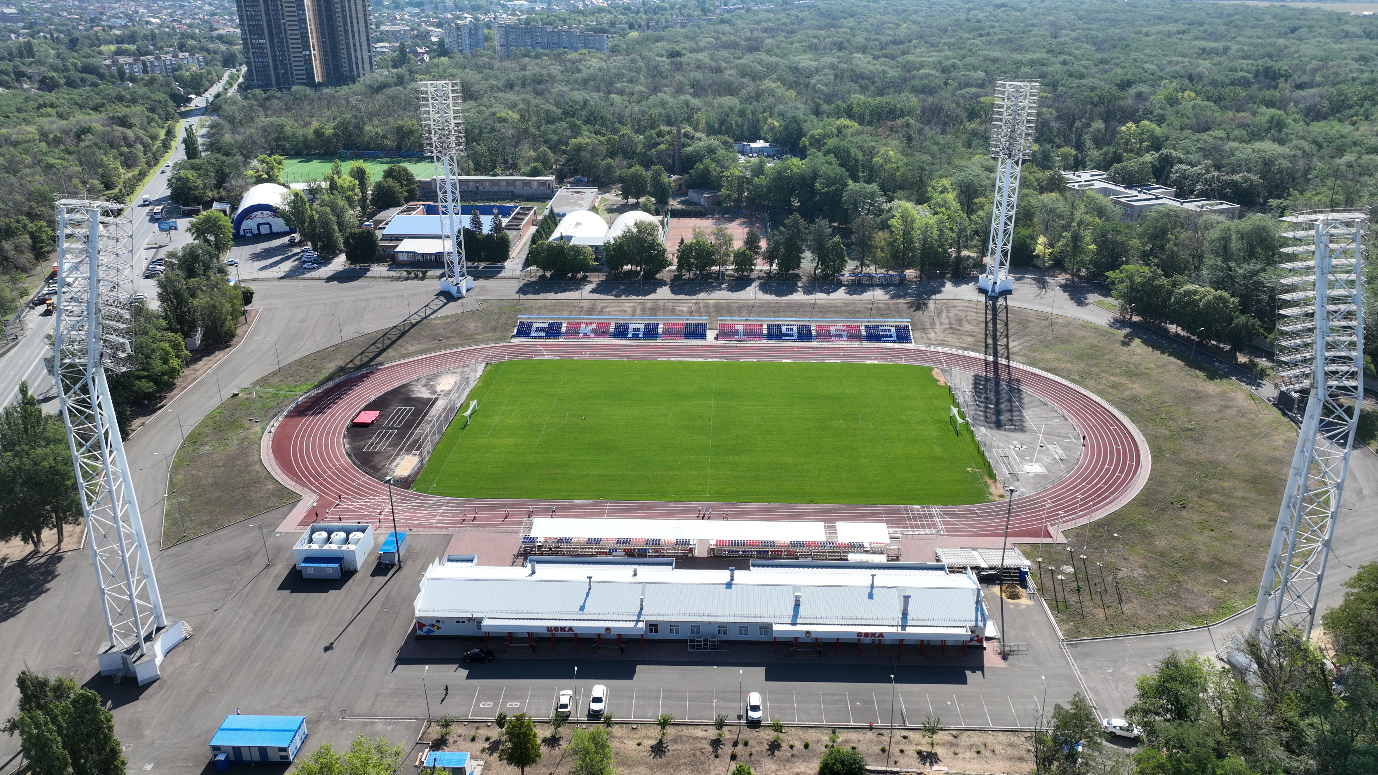 Футбольный легкоатлетический стадион (г. Ростов-на-Дону)