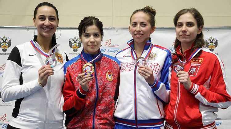 Саблистка ЦСКА Ольга Никитина стала победительницей чемпионата России Яна Егорян заняла второе место Дина Галиакбарова – третье