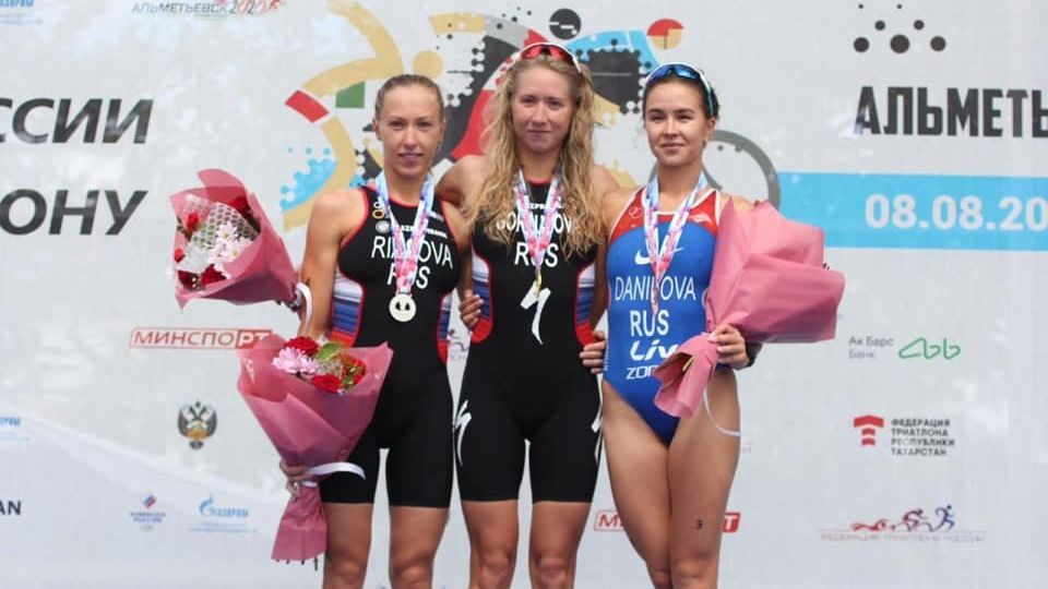Армейская триатлонистка Анастасия Горбунова впервые в карьере стала чемпионкой России на олимпийской дистанции в личной гонке