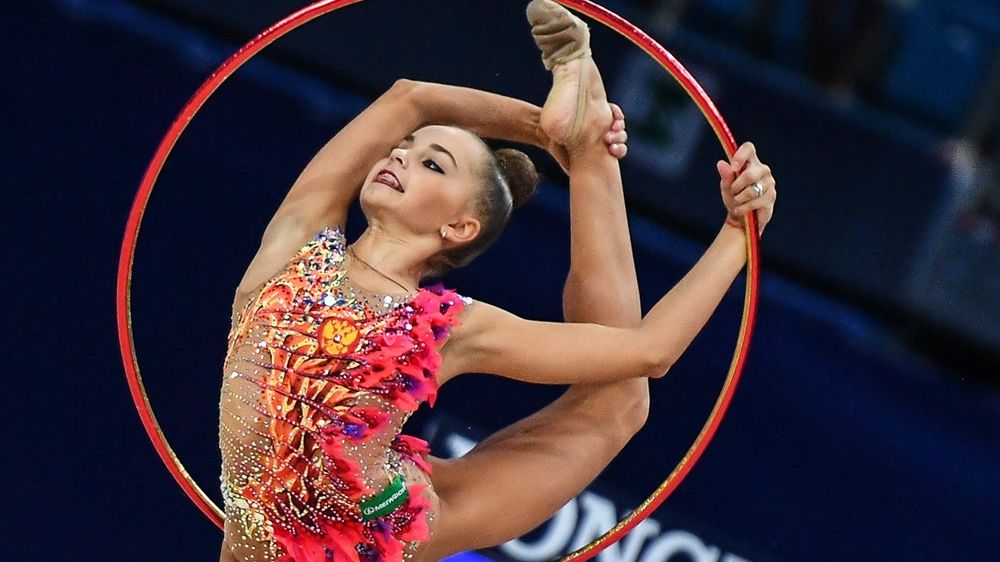Гимнастка ЦСКА Арина Аверина выиграла упражнение с обручем на этапе Гран-При в Израиле