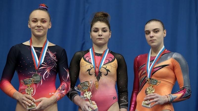 Армейская гимнастка Ульяна Перебиносова завоевала россыпь наград на чемпионате России в Пензе