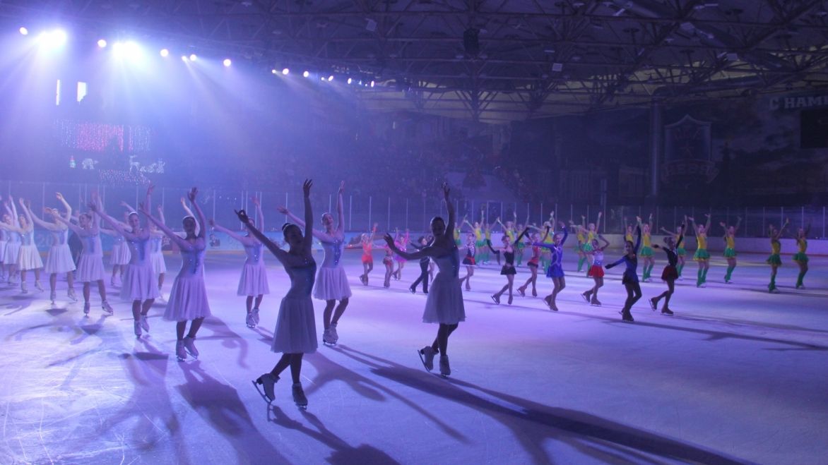 На базе ЦСКА в Санкт-Петербурге прошла «Юнармейская елка»