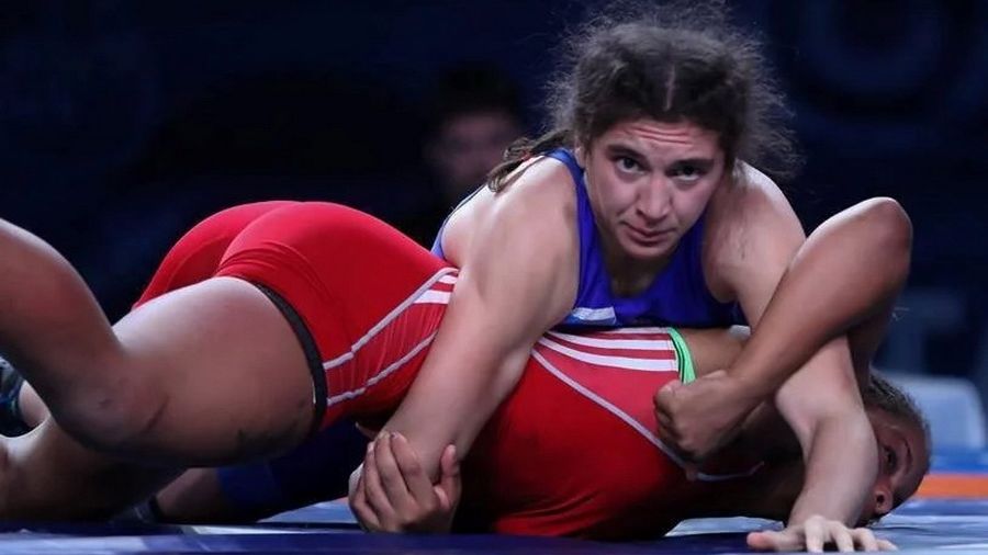 Спортсменка ЦСКА Ханум Велиева первенствовала на чемпионате России по женской борьбе в Казани Мария Кузнецова – вторая