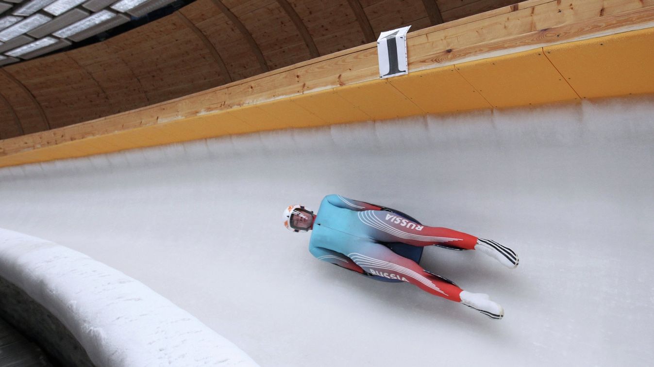 Армейский саночник Роман Репилов выиграл «золото» на IV этапе Кубка мира