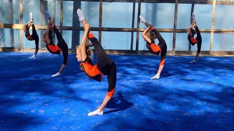 Юные гимнастки и рукопашники СШ ЦСФПиВ (г. Иркутск) филиала ЦСКА/Хабаровск в ходе сборов на Байкале и потренировались и оздоровились