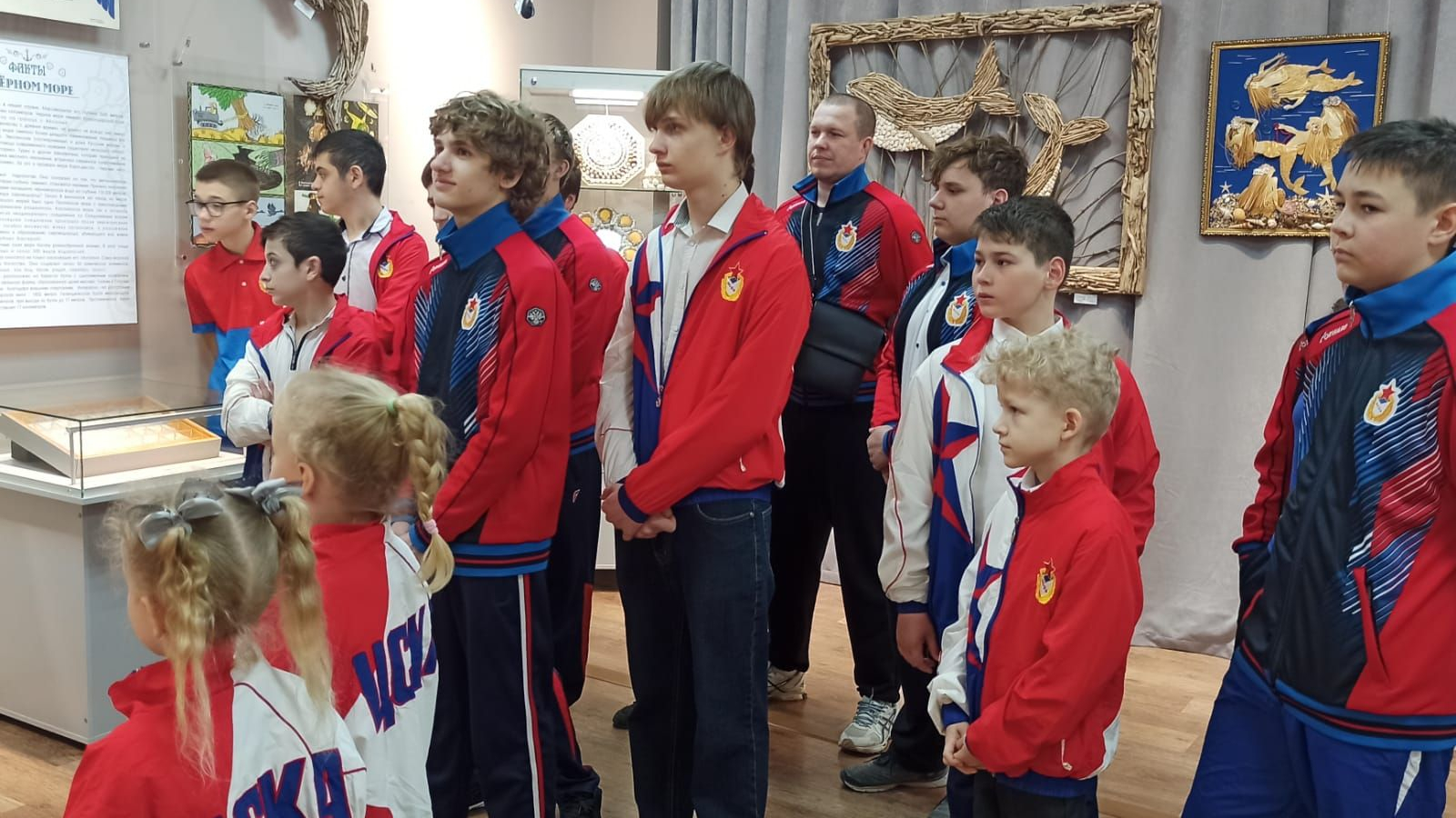 «УЧИТЕСЬ ЗАНИМАЙТЕСЬ СПОРТОМ УВАЖАЙТЕ СТАРШИХ ЛЮБИТЕ СВОЮ РОДИНУ»