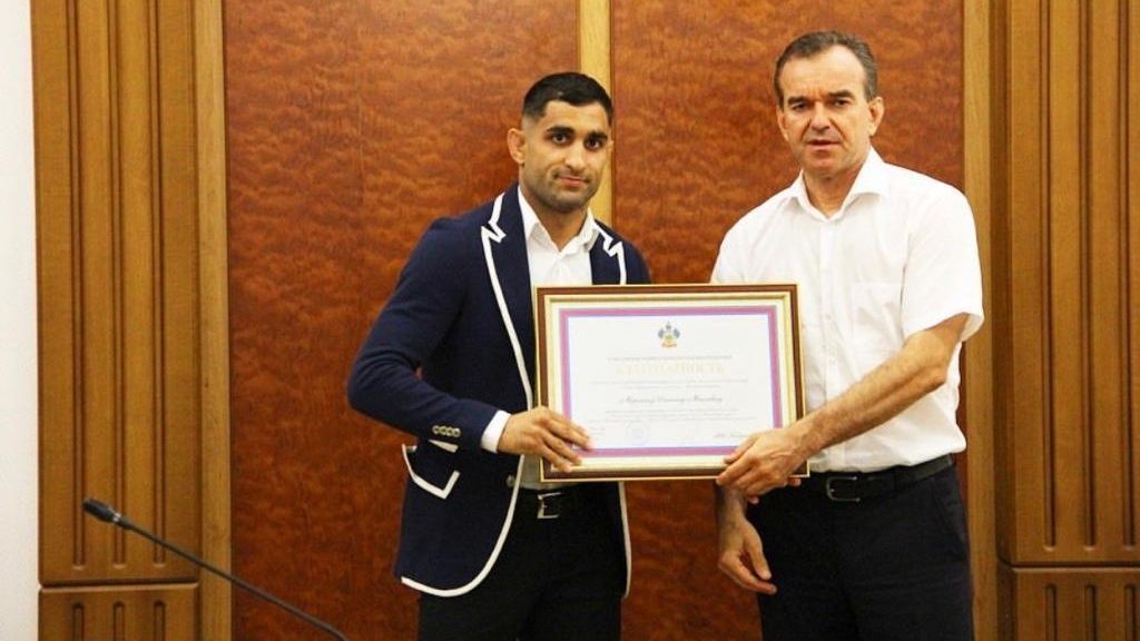 Борец ЦСКА/Ростов-на-Дону Степан Марянян награжден благодарностью губернатора Краснодарского края