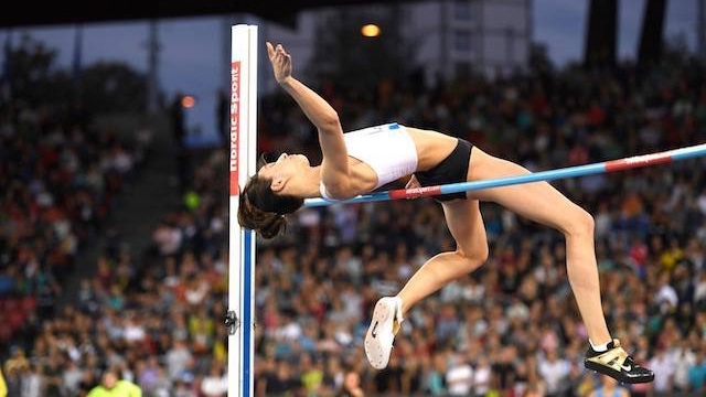 Легкоатлетка ЦСКА Мария Ласицкене выиграла соревнования в прыжке в высоту на Континентальном кубке