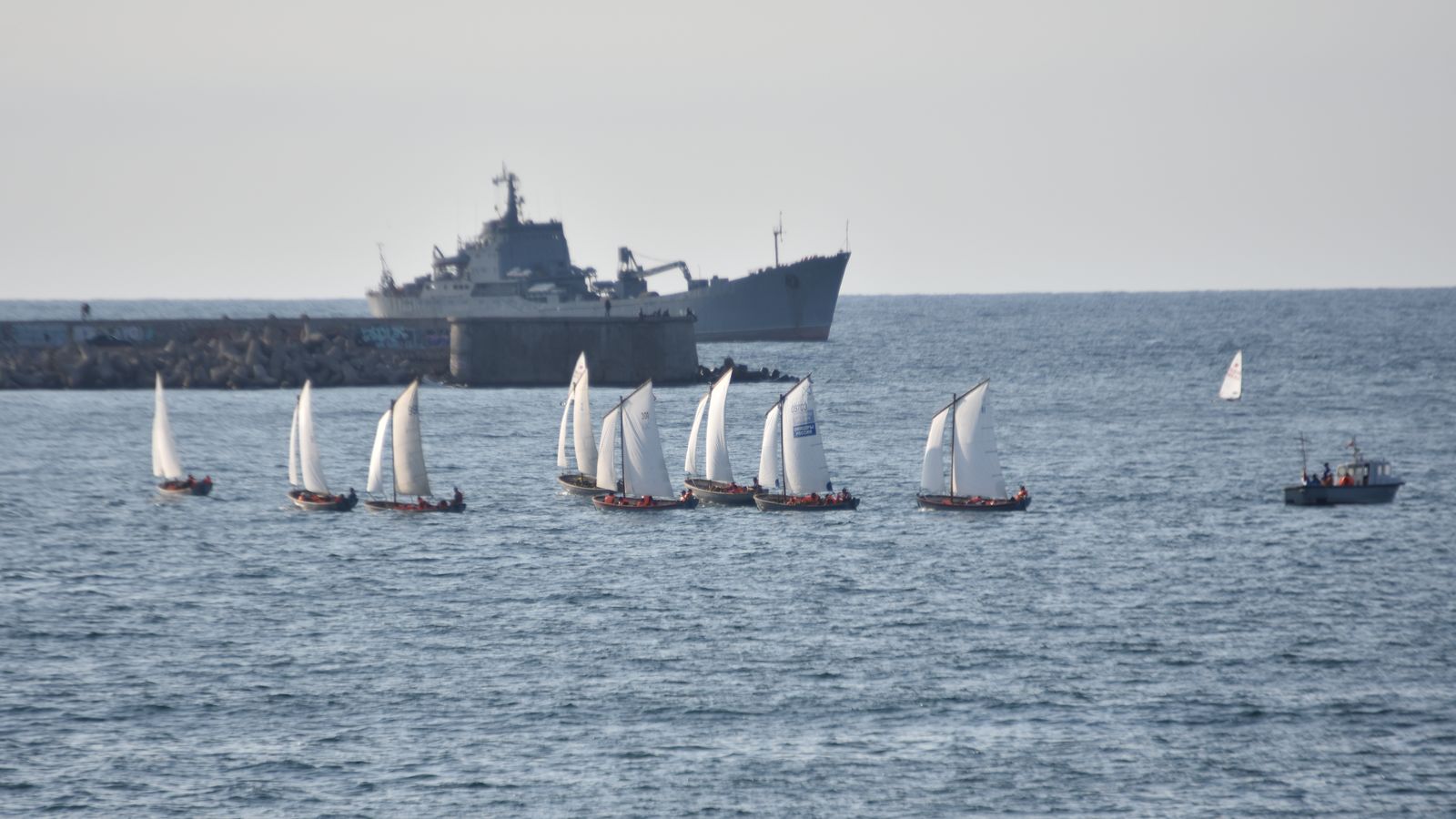 Сборные ВМФ и Северного флота лидируют после окончания гребной программы на Чемпионате ВС РФ по гребно-парусному двоеборью