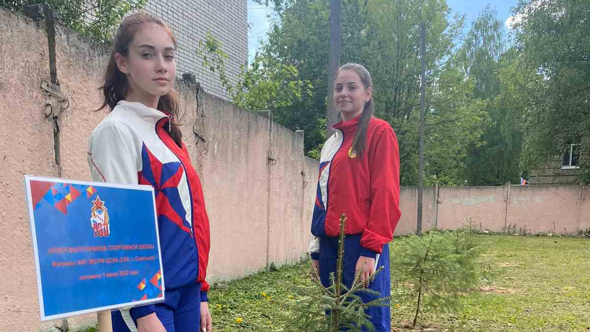 В филиале ЦСКА/Смоленск заложили «Аллею выпускников»