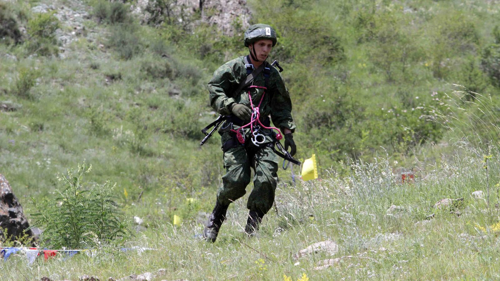 Военнослужащие ЗВО - победители II чемпионата дружественных армий СНГ по горному троеборью