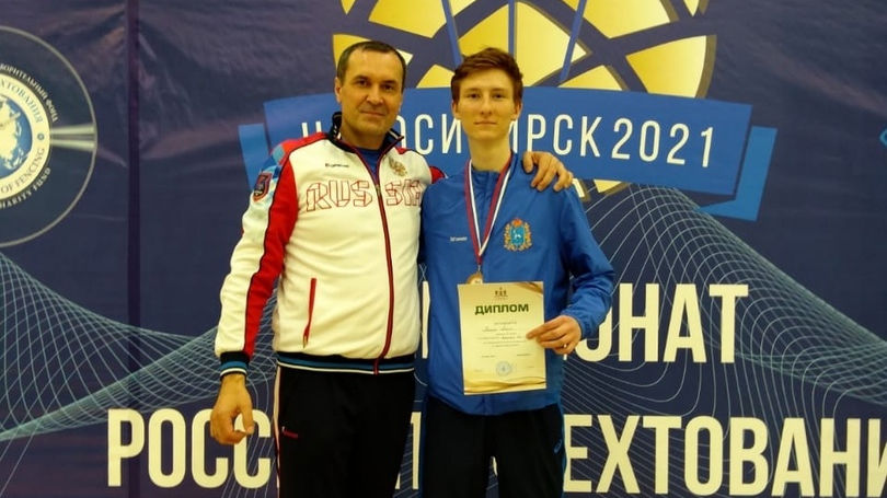 Воспитанник спортивной школы ЦСКА/Самара Алексей Климкин в команде выиграл «бронзу» чемпионата России по фехтованию