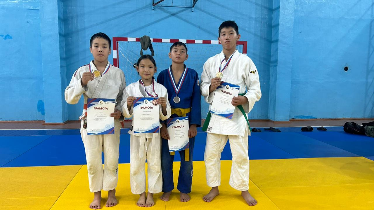 Воспитанники спортшколы г. Кызыл ЦСКА/Самара завоевали несколько медалей на открытом турнире по дзюдо на призы клуба «Ах Барс»