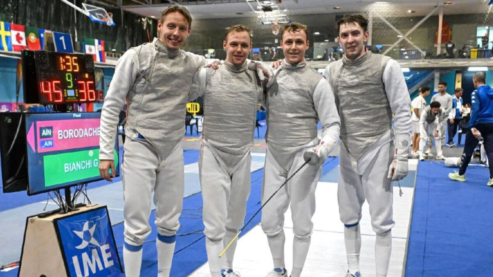 Российские рапиристы завоевали золото в командном первенстве на этапе Кубка мира в Испании