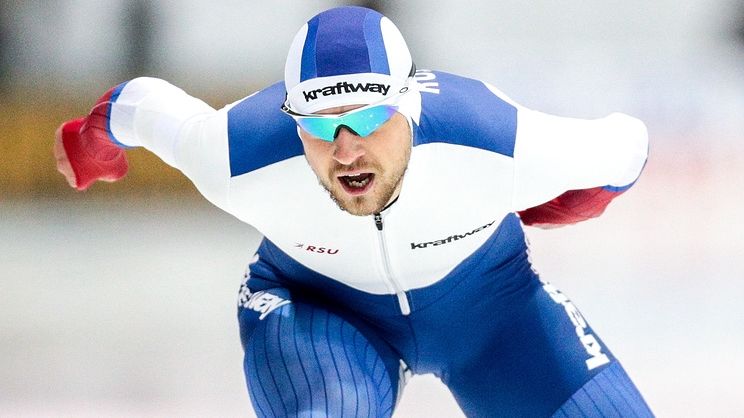 Конькобежец ЦСКА Денис Юсков выиграл дистанции 1000м и 1500м на Всероссийских соревнованиях в Коломне