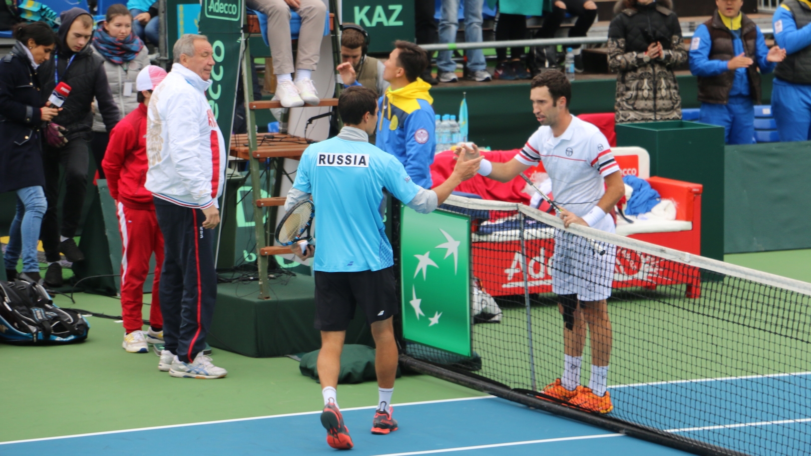 Теннисист ЦСКА Евгений Донской уступил в матче Кубка Дэвиса против Михаила Кукушкина (Казахстан)