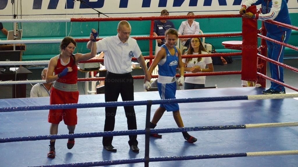 Екатерина Пинигина Александра Ордина и Мария Уракова выиграли «золото» чемпионата России-2016 по боксу