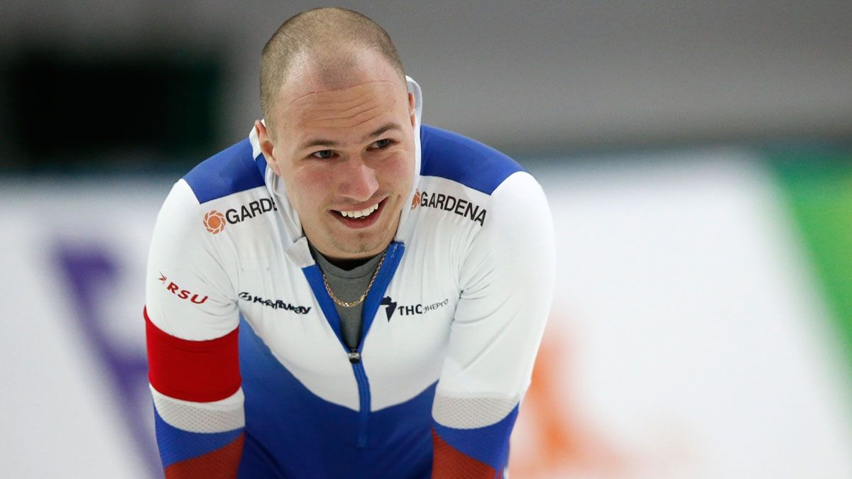 Три армейских конькобежца выступят на чемпионате мира в спринтерском многоборье