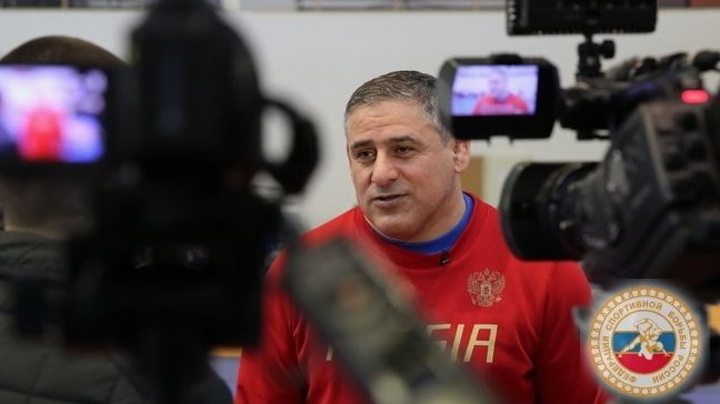 Спортсмены ЦСКА Сергей Емелин Степан Марянян Артем Сурков и Муса Евлоев не будут бороться на чемпионате Европы в Риме