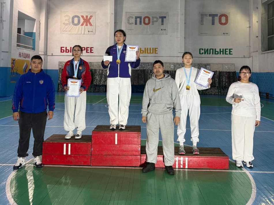 Лучники спортивной школы «ЦСКА-Тыва» заняли призовые места на республиканском турнире 