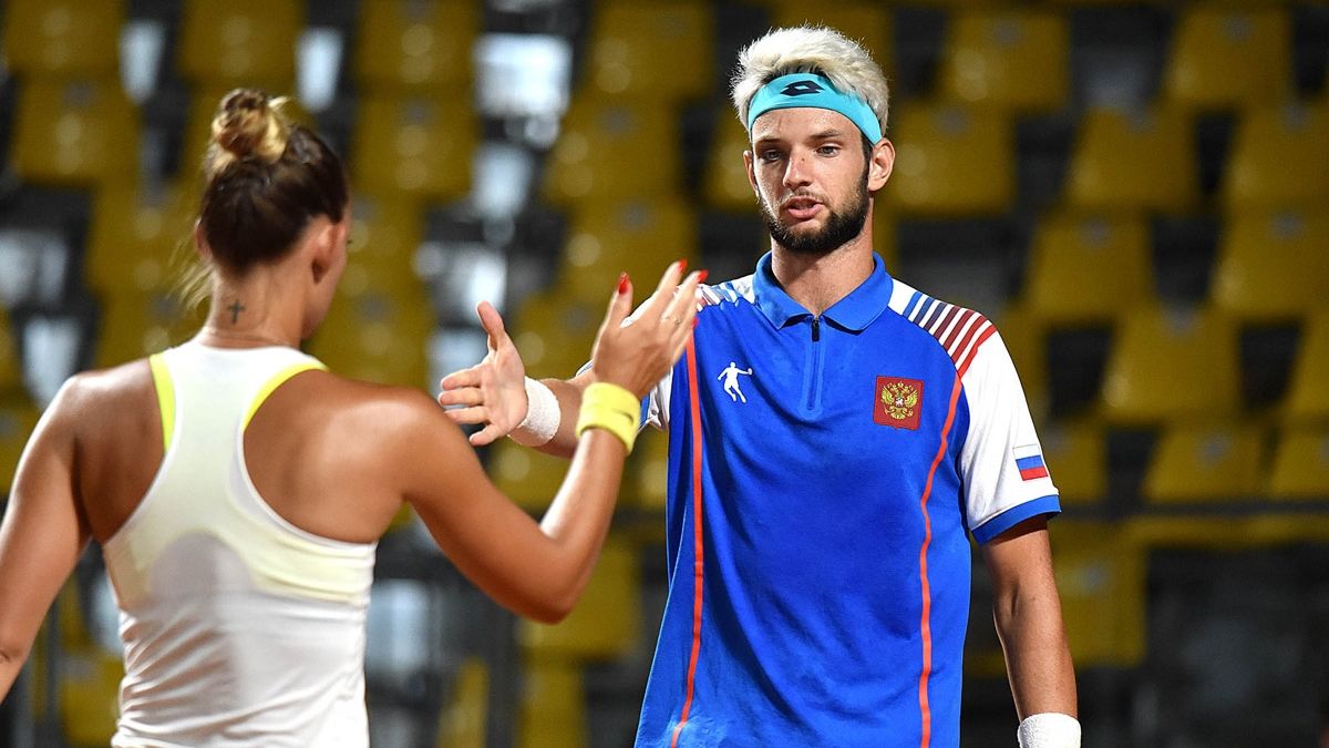 Армейский теннисист Иван Гахов завоевал на Универсиаде в Италии «золото» и «бронзу»