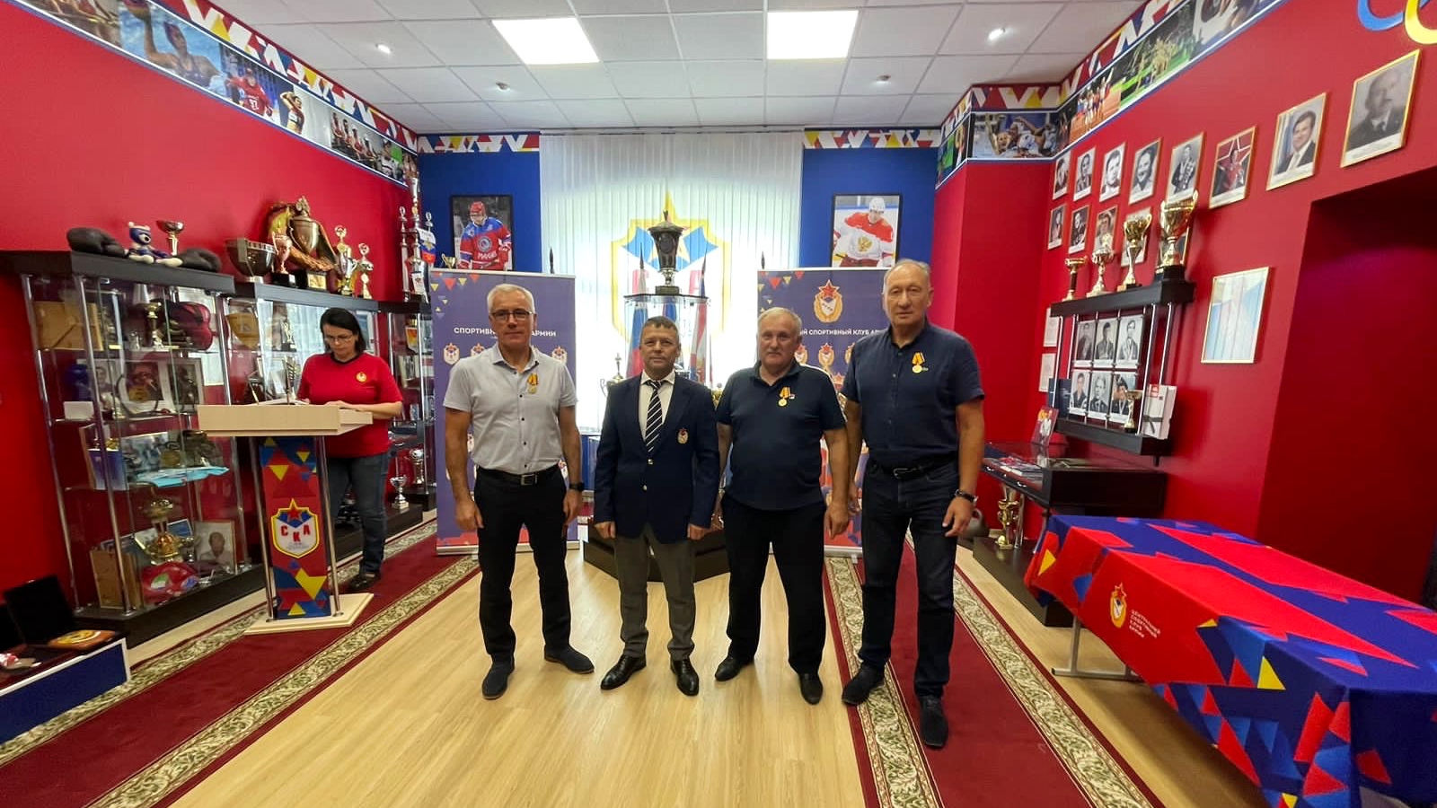 Торжественное награждение ветеранов филиала ЦСКА г. Санкт-Петербург за выдающийся вклад в развитие спорта и содействие МО РФ