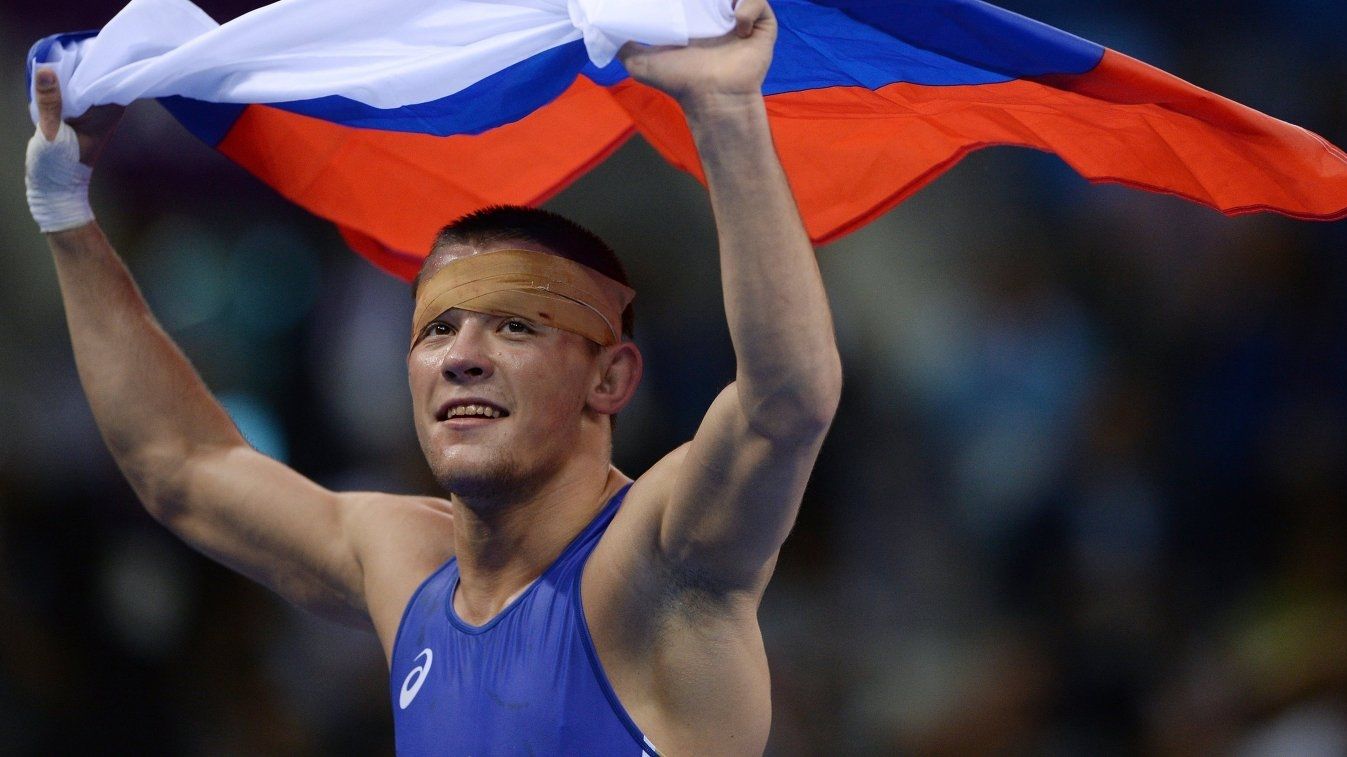 Армеец Артем Сурков стал чемпионом Европы-2017 по спортивной борьбе