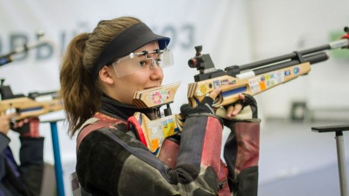 Армейская спортсменка Мария Иванова завоевала «бронзу» в стрельбе из винтовки из трех положений на чемпионате мира