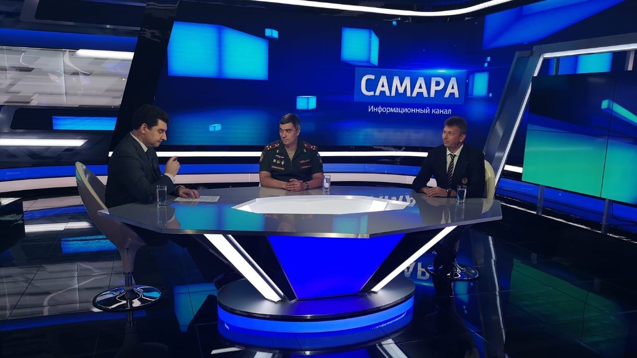 Начальник ЦСКА полковник Артём Громов стал гостем студии телекомпании ГТРК Самара