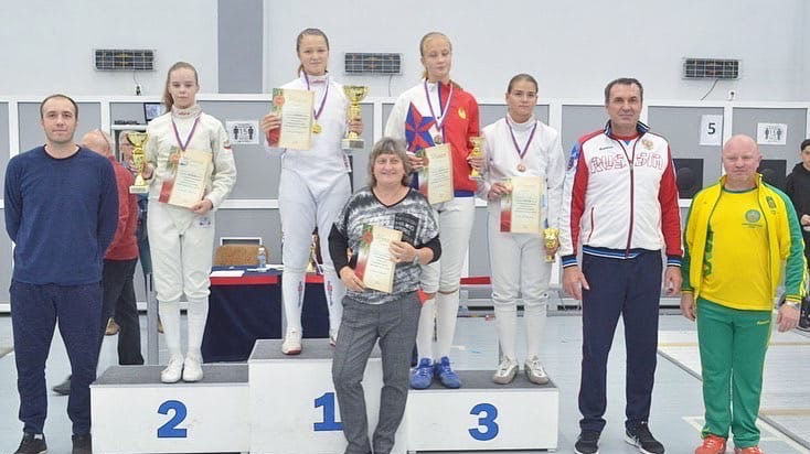 Шпажистка спортшколы ЦСКА/Самара Мария Михеева - бронзовый призёр Всероссийского турнира «Золотая осень»