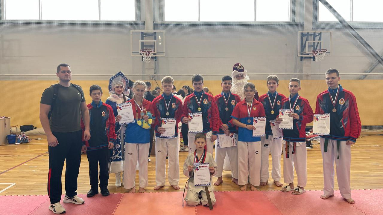 Смоленские армейские тхэквондисты успешно выступили на соревнованиях в Воронеже