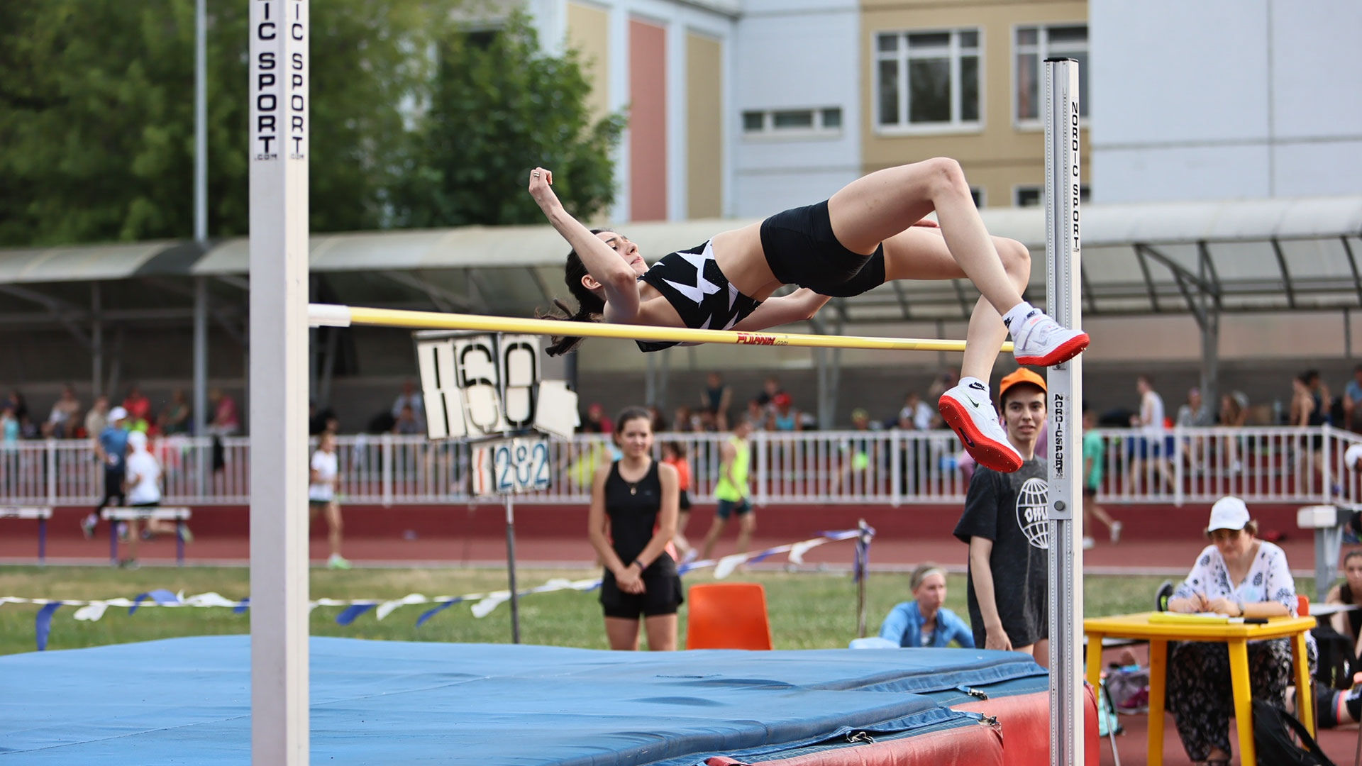 Армейская прыгунья Мария Ласицкене одержала победу на Кубке Москвы
