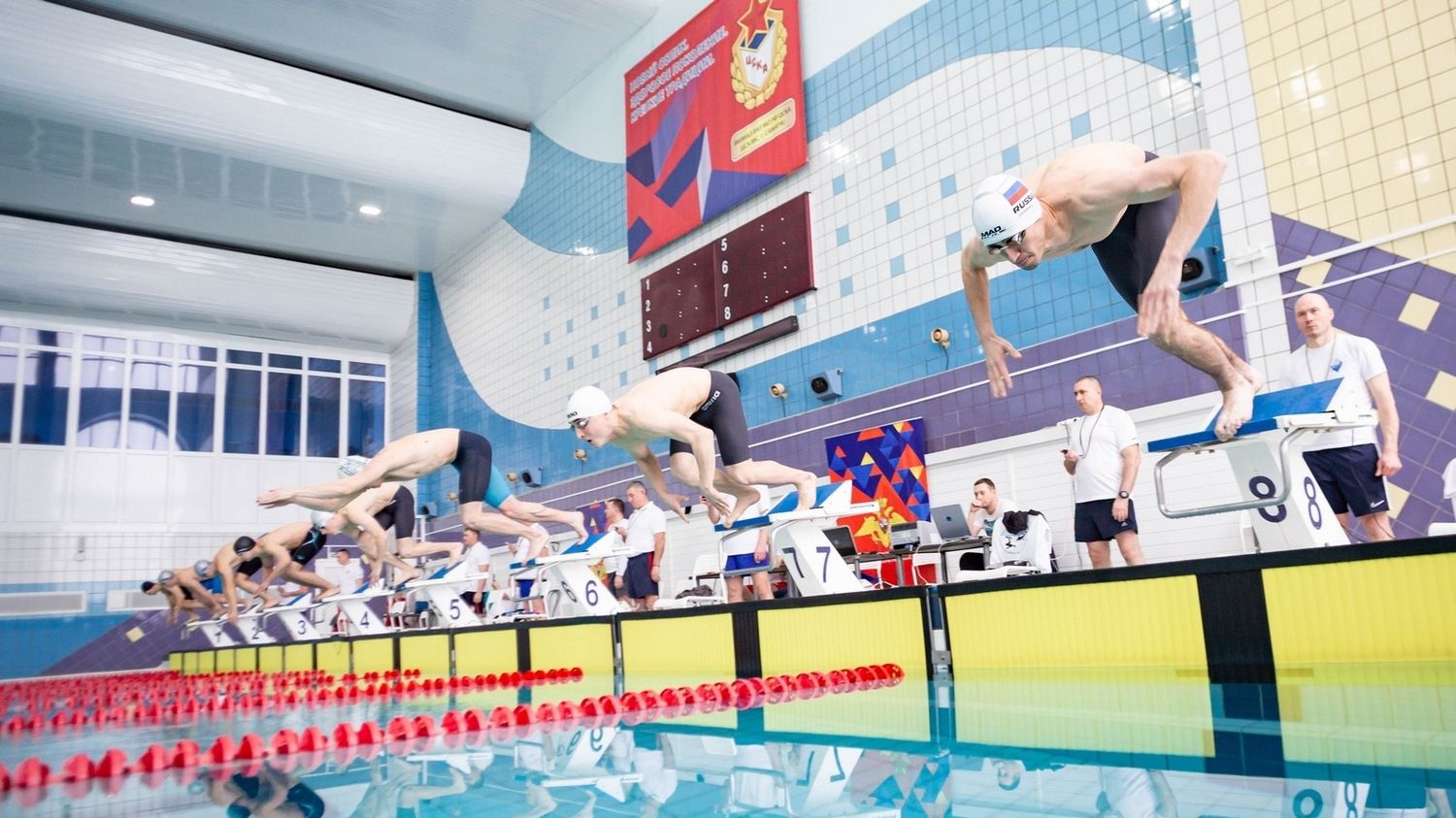 По итогам двух дней чемпионата ЦВО по офицерскому троеборью в Самаре лидирует сборная команда 90-й танковой дивизии