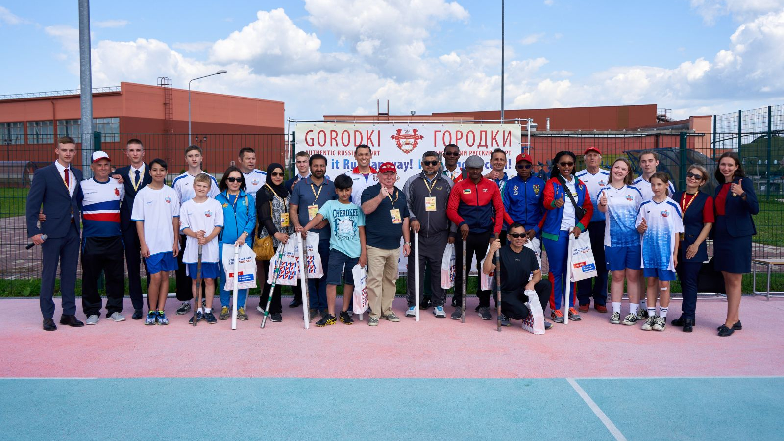 ДЕЛЕГАТЫ СТРАН-УЧАСТНИЦ ПЕРВЫХ ДОВУЗОВСКИХ ИГР CISM ПОСЕТИЛИ МАСТЕР-КЛАСС ПО СПОРТИВНОЙ ИГРЕ ГОРОДКИ