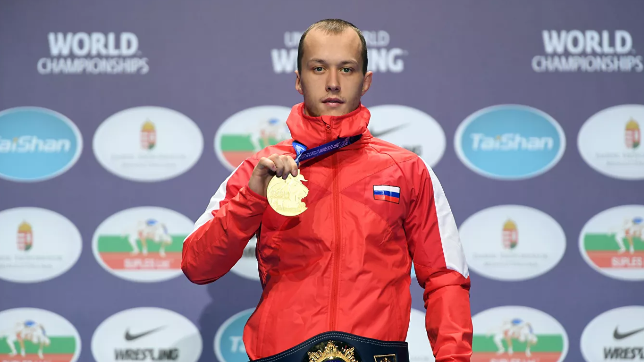 Спортсмен ЦСКА Сергей Емелин занял второе место на чемпионате мира по греко-римской борьбе в Нур-Султане
