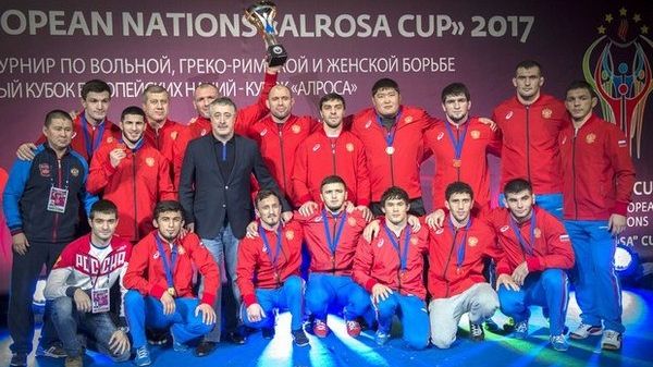 Девять борцов ЦСКА выиграли «золото» на Кубке Алроса-2017