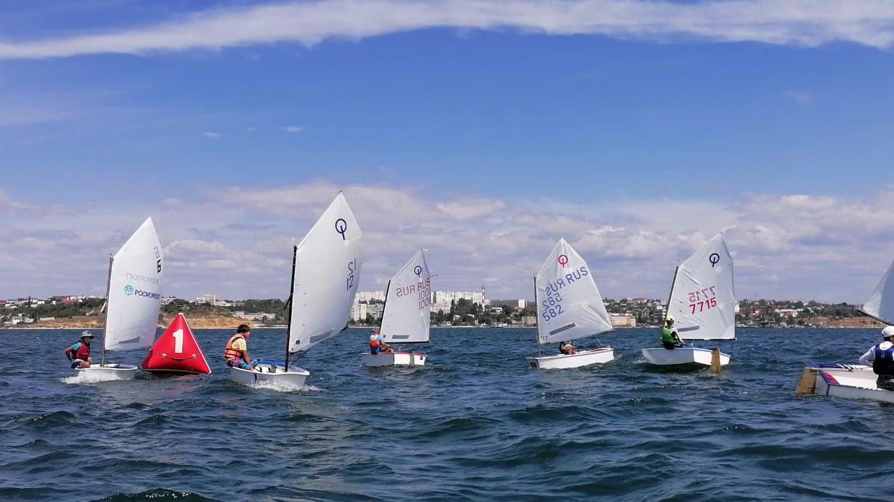 Подведены итоги Первенства спортивной школы по парусному спорту в честь празднования «Дня физкультурника»