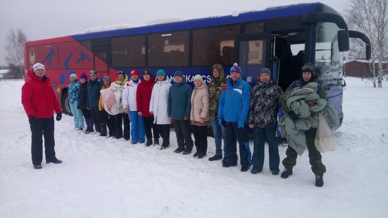 Сборная ВС РФ по парашютному спорту открыла прыжковый сезон на базе ФАУ МО РФ ЦСКА