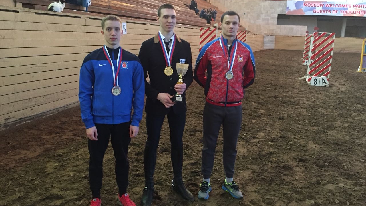 Армейские пятиборцы Олег Наумов и Алисэ Фахрутдинова стали обладателями серебряных наград на Всероссийском турнире посвященном 95-летнему юбилею ЦСКА