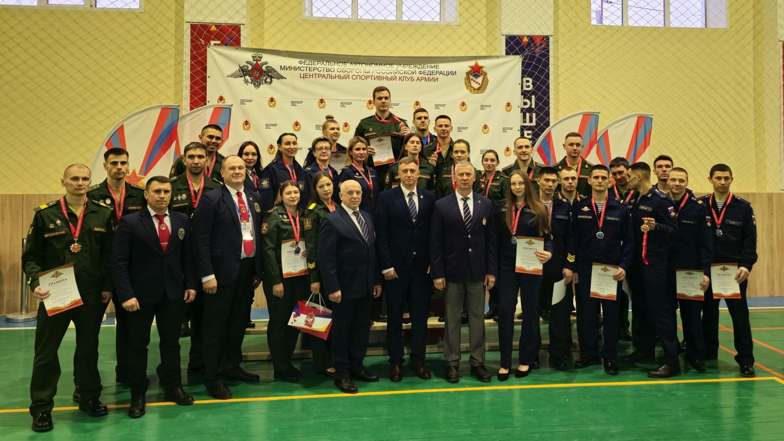 В СМОЛЕНСКЕ ЗАВЕРШИЛСЯ КУБОК ВООРУЖЕННЫХ СИЛ РОССИЙСКОЙ ФЕДЕРАЦИИ ПО ГИРЕВОМУ СПОРТУ