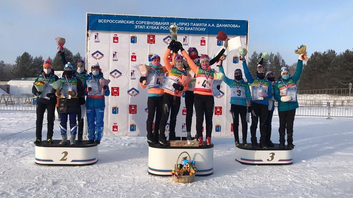 Армейская биатлонистка Валерия Васнецова – победительница III этапа Кубка России у Анастасии Шевченко «серебро»