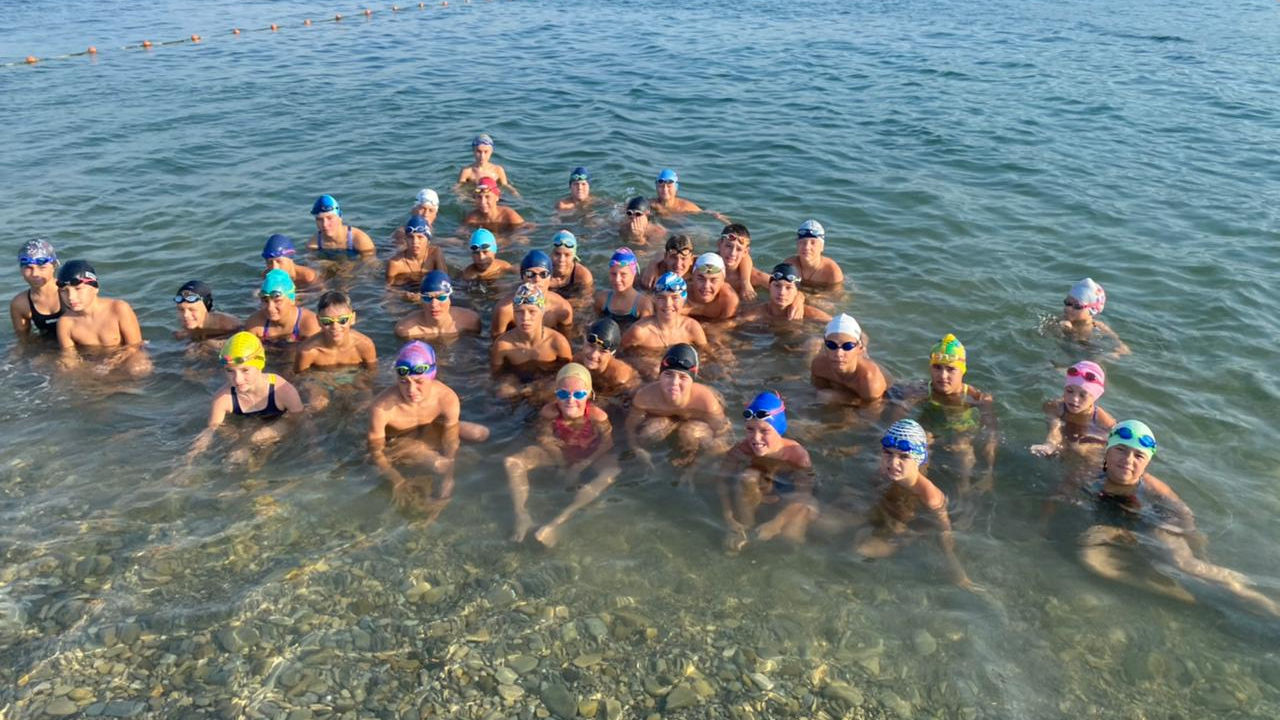 Воспитанники спортивной школы ЦСКА г. Астрахань принимают участие в учебно-тренировочном сборе по плаванию в г. Геленджик