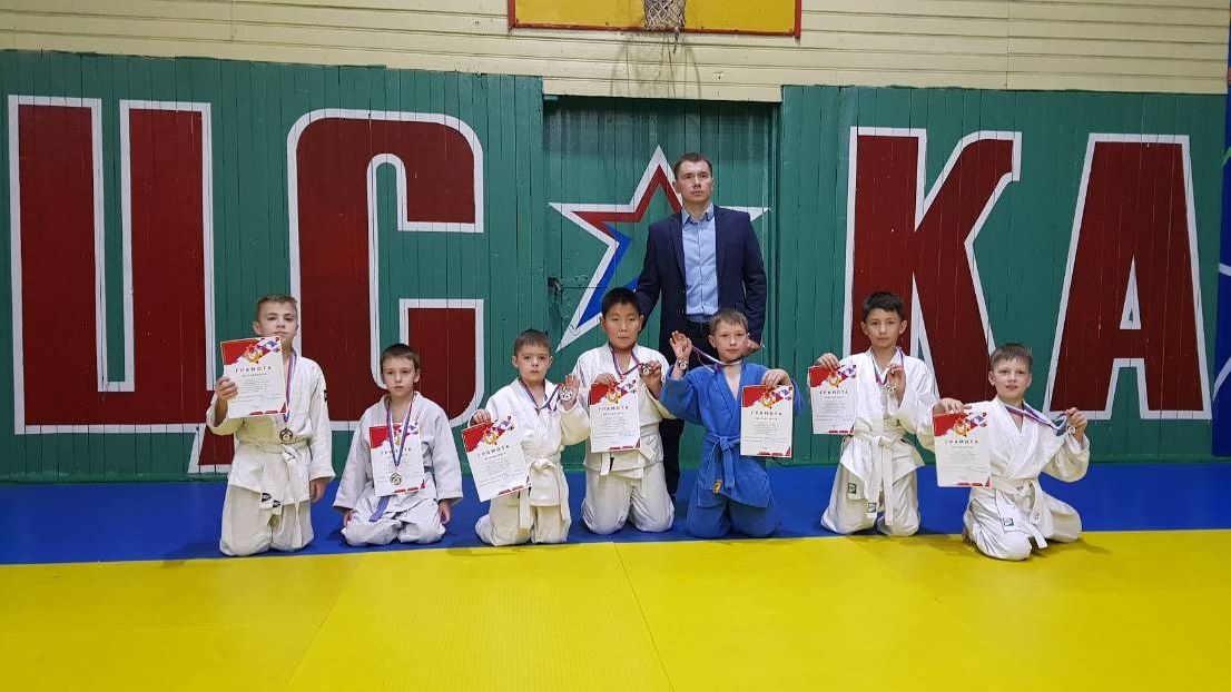 Армейцы из Читы завоевали восемь медалей на Открытом первенстве ЦСКА по дзюдо