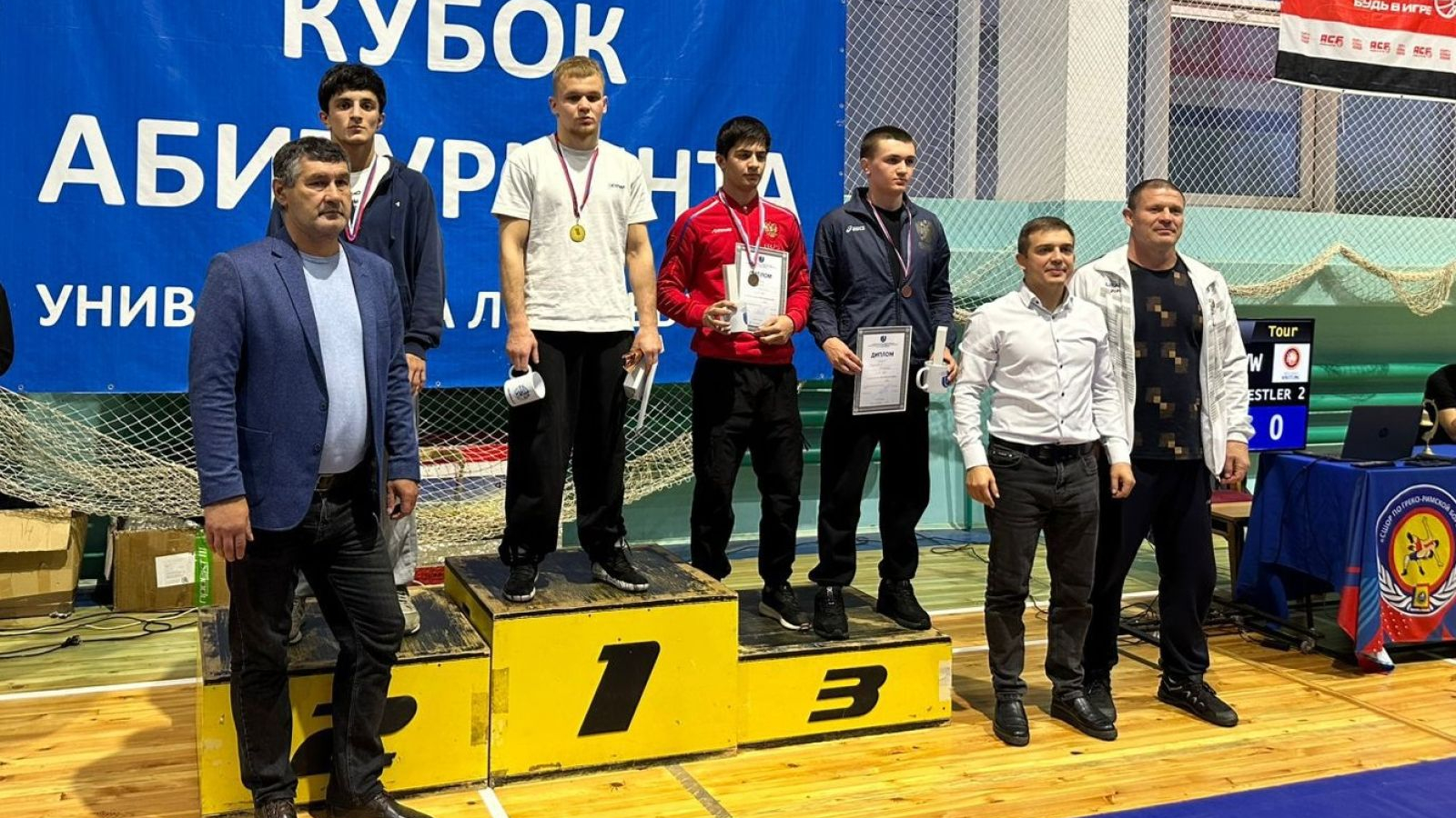 Серебро «Кубка Абитуриента» по греко-римской борьбе завоевал обучающийся Самарской спортивной школы