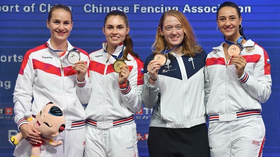 Армейские саблисты завоевали полный комплект наград на чемпионате мира по фехтованию в личном турнире